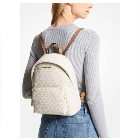 MK Vanilla Erin Backpack - Picture 4 of 11